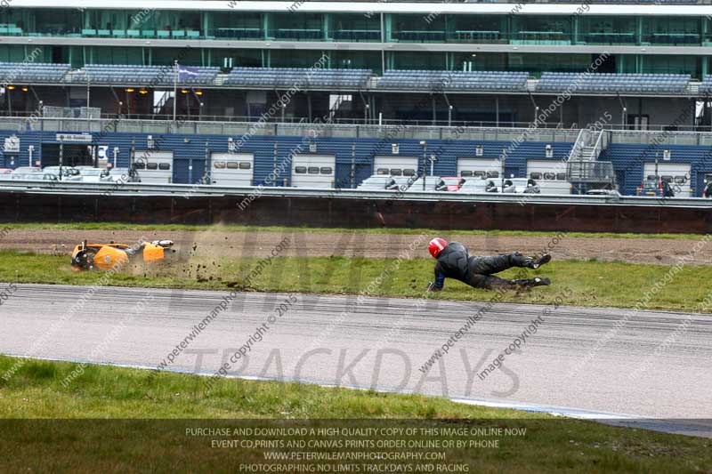 Rockingham no limits trackday;enduro digital images;event digital images;eventdigitalimages;no limits trackdays;peter wileman photography;racing digital images;rockingham raceway northamptonshire;rockingham trackday photographs;trackday digital images;trackday photos