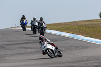 donington-no-limits-trackday;donington-park-photographs;donington-trackday-photographs;no-limits-trackdays;peter-wileman-photography;trackday-digital-images;trackday-photos