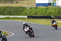 enduro-digital-images;event-digital-images;eventdigitalimages;mallory-park;mallory-park-photographs;mallory-park-trackday;mallory-park-trackday-photographs;no-limits-trackdays;peter-wileman-photography;racing-digital-images;trackday-digital-images;trackday-photos
