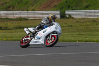 enduro-digital-images;event-digital-images;eventdigitalimages;mallory-park;mallory-park-photographs;mallory-park-trackday;mallory-park-trackday-photographs;no-limits-trackdays;peter-wileman-photography;racing-digital-images;trackday-digital-images;trackday-photos