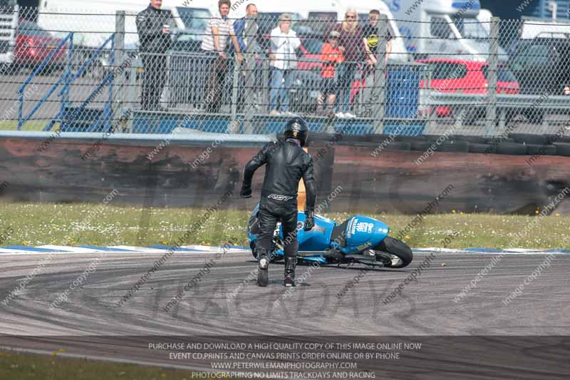 Rockingham no limits trackday;enduro digital images;event digital images;eventdigitalimages;no limits trackdays;peter wileman photography;racing digital images;rockingham raceway northamptonshire;rockingham trackday photographs;trackday digital images;trackday photos