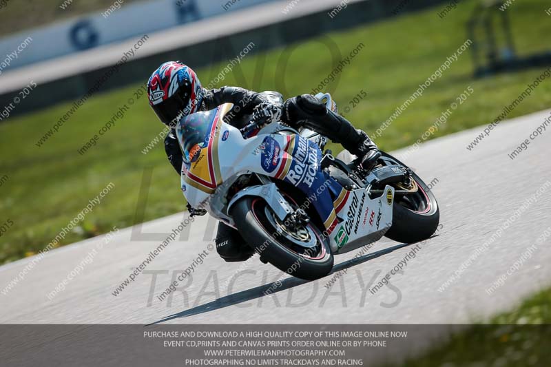 Rockingham no limits trackday;enduro digital images;event digital images;eventdigitalimages;no limits trackdays;peter wileman photography;racing digital images;rockingham raceway northamptonshire;rockingham trackday photographs;trackday digital images;trackday photos