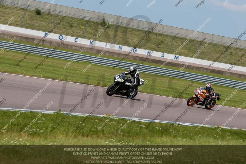 Rockingham no limits trackday;enduro digital images;event digital images;eventdigitalimages;no limits trackdays;peter wileman photography;racing digital images;rockingham raceway northamptonshire;rockingham trackday photographs;trackday digital images;trackday photos