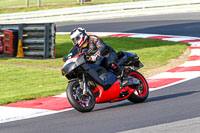 brands-hatch-photographs;brands-no-limits-trackday;cadwell-trackday-photographs;enduro-digital-images;event-digital-images;eventdigitalimages;no-limits-trackdays;peter-wileman-photography;racing-digital-images;trackday-digital-images;trackday-photos