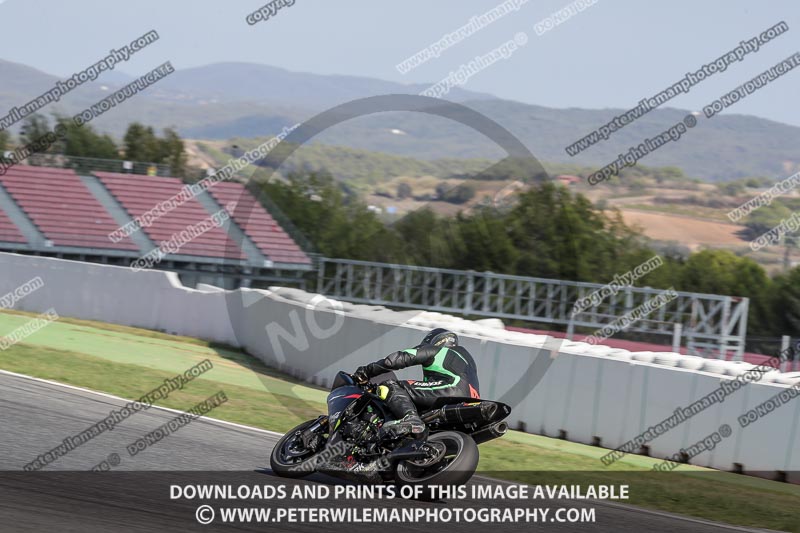 cadwell no limits trackday;cadwell park;cadwell park photographs;cadwell trackday photographs;catalunya barcelona;enduro digital images;event digital images;eventdigitalimages;no limits trackdays;peter wileman photography;racing digital images;trackday digital images;trackday photos