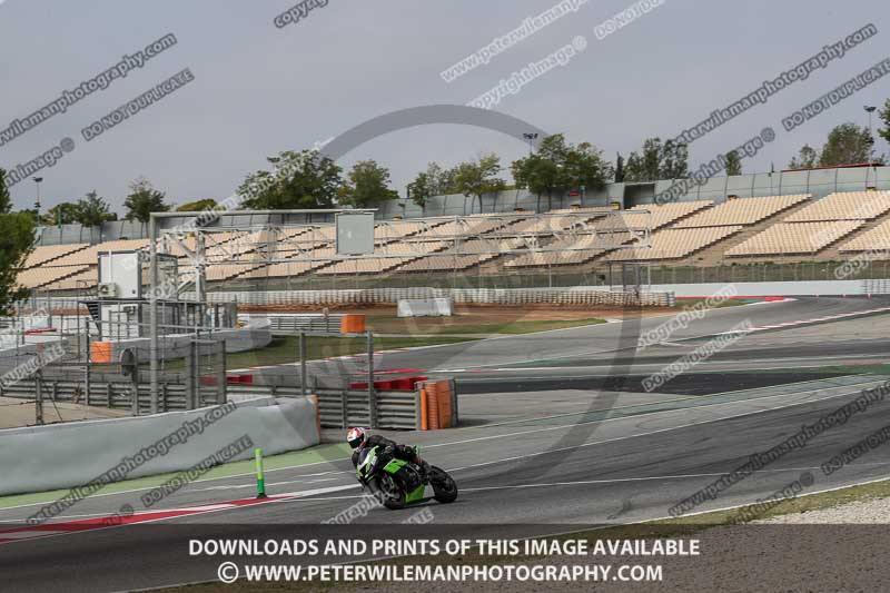 cadwell no limits trackday;cadwell park;cadwell park photographs;cadwell trackday photographs;catalunya barcelona;enduro digital images;event digital images;eventdigitalimages;no limits trackdays;peter wileman photography;racing digital images;trackday digital images;trackday photos