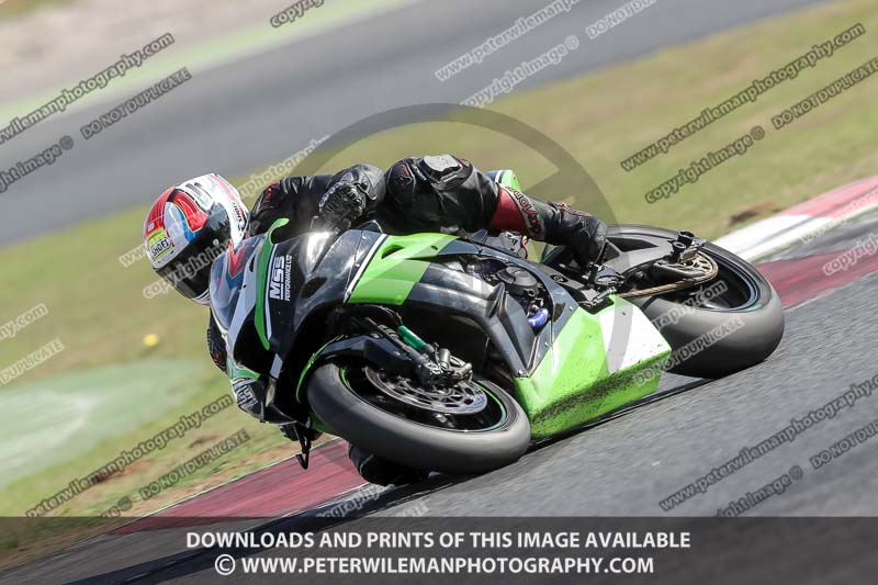 cadwell no limits trackday;cadwell park;cadwell park photographs;cadwell trackday photographs;catalunya barcelona;enduro digital images;event digital images;eventdigitalimages;no limits trackdays;peter wileman photography;racing digital images;trackday digital images;trackday photos