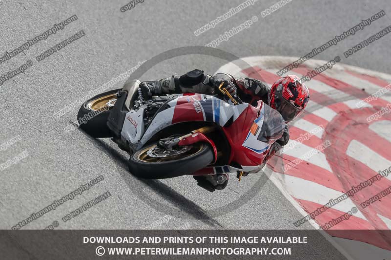 cadwell no limits trackday;cadwell park;cadwell park photographs;cadwell trackday photographs;catalunya barcelona;enduro digital images;event digital images;eventdigitalimages;no limits trackdays;peter wileman photography;racing digital images;trackday digital images;trackday photos