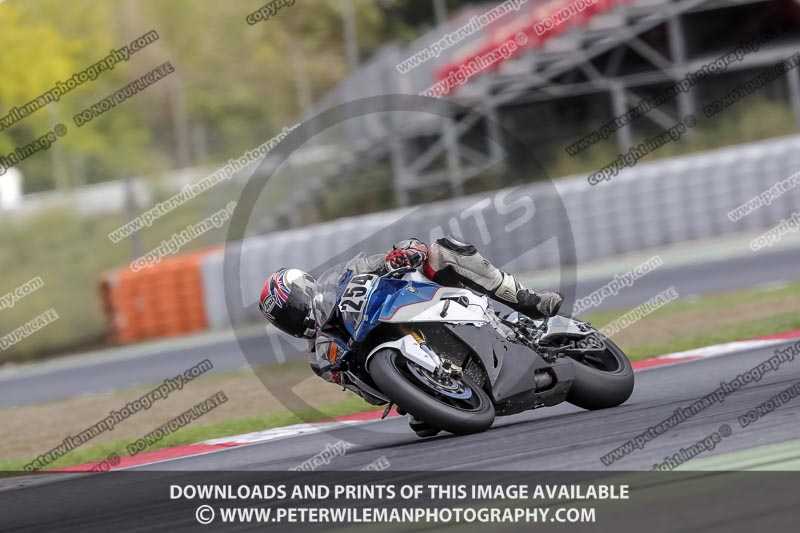 cadwell no limits trackday;cadwell park;cadwell park photographs;cadwell trackday photographs;catalunya barcelona;enduro digital images;event digital images;eventdigitalimages;no limits trackdays;peter wileman photography;racing digital images;trackday digital images;trackday photos