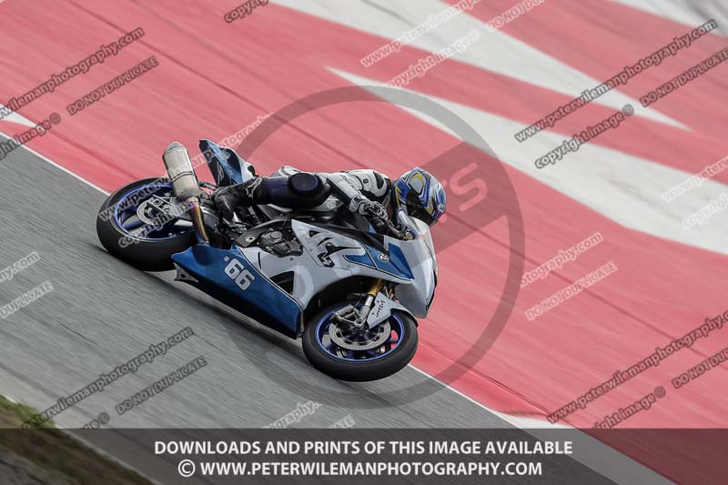 cadwell no limits trackday;cadwell park;cadwell park photographs;cadwell trackday photographs;catalunya barcelona;enduro digital images;event digital images;eventdigitalimages;no limits trackdays;peter wileman photography;racing digital images;trackday digital images;trackday photos