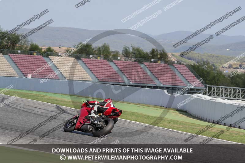 cadwell no limits trackday;cadwell park;cadwell park photographs;cadwell trackday photographs;catalunya barcelona;enduro digital images;event digital images;eventdigitalimages;no limits trackdays;peter wileman photography;racing digital images;trackday digital images;trackday photos