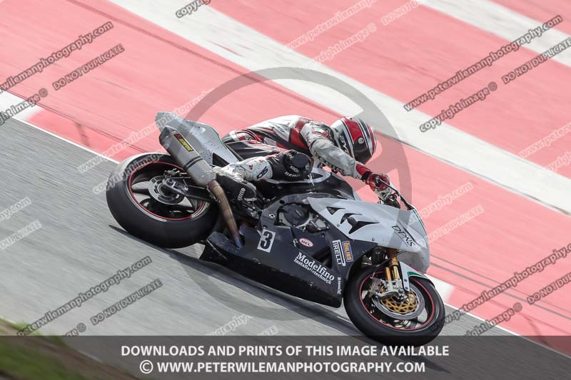 cadwell no limits trackday;cadwell park;cadwell park photographs;cadwell trackday photographs;catalunya barcelona;enduro digital images;event digital images;eventdigitalimages;no limits trackdays;peter wileman photography;racing digital images;trackday digital images;trackday photos