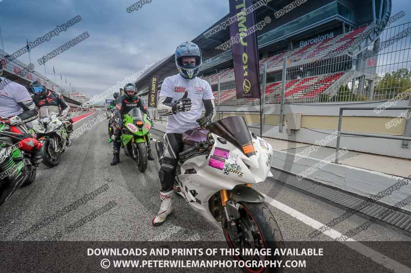 cadwell no limits trackday;cadwell park;cadwell park photographs;cadwell trackday photographs;catalunya barcelona;enduro digital images;event digital images;eventdigitalimages;no limits trackdays;peter wileman photography;racing digital images;trackday digital images;trackday photos