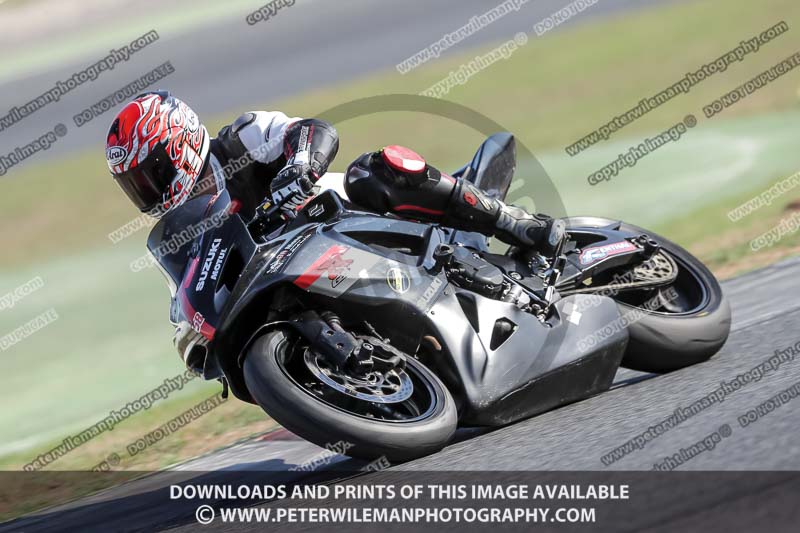 cadwell no limits trackday;cadwell park;cadwell park photographs;cadwell trackday photographs;catalunya barcelona;enduro digital images;event digital images;eventdigitalimages;no limits trackdays;peter wileman photography;racing digital images;trackday digital images;trackday photos