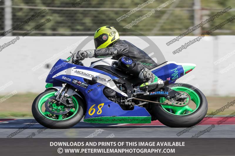 cadwell no limits trackday;cadwell park;cadwell park photographs;cadwell trackday photographs;catalunya barcelona;enduro digital images;event digital images;eventdigitalimages;no limits trackdays;peter wileman photography;racing digital images;trackday digital images;trackday photos
