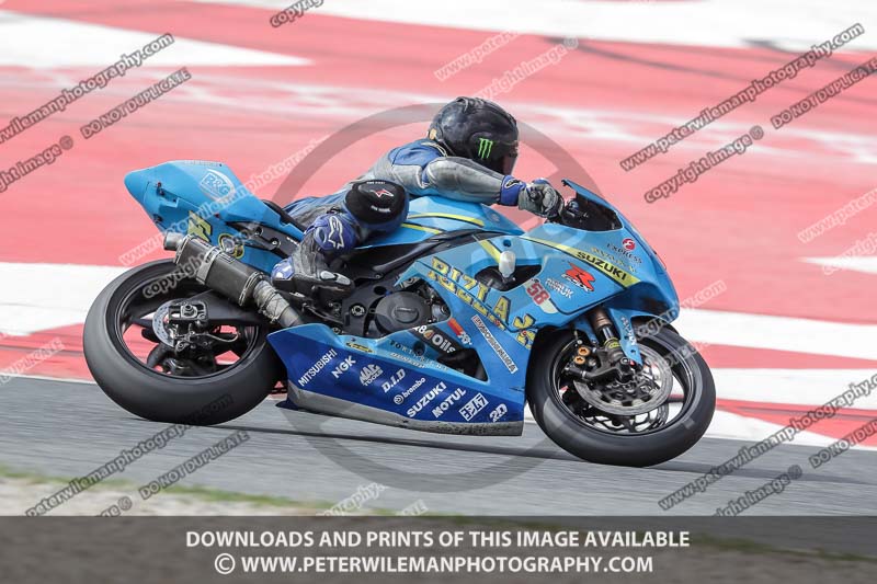 cadwell no limits trackday;cadwell park;cadwell park photographs;cadwell trackday photographs;catalunya barcelona;enduro digital images;event digital images;eventdigitalimages;no limits trackdays;peter wileman photography;racing digital images;trackday digital images;trackday photos
