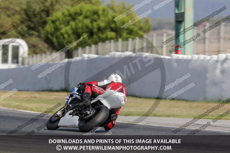 cadwell no limits trackday;cadwell park;cadwell park photographs;cadwell trackday photographs;catalunya barcelona;enduro digital images;event digital images;eventdigitalimages;no limits trackdays;peter wileman photography;racing digital images;trackday digital images;trackday photos