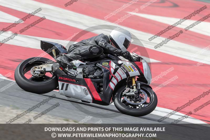 cadwell no limits trackday;cadwell park;cadwell park photographs;cadwell trackday photographs;catalunya barcelona;enduro digital images;event digital images;eventdigitalimages;no limits trackdays;peter wileman photography;racing digital images;trackday digital images;trackday photos