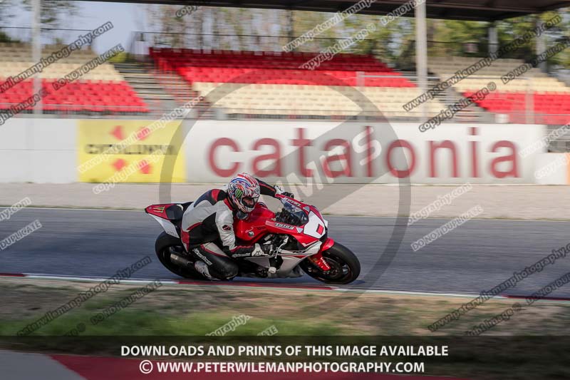 cadwell no limits trackday;cadwell park;cadwell park photographs;cadwell trackday photographs;catalunya barcelona;enduro digital images;event digital images;eventdigitalimages;no limits trackdays;peter wileman photography;racing digital images;trackday digital images;trackday photos