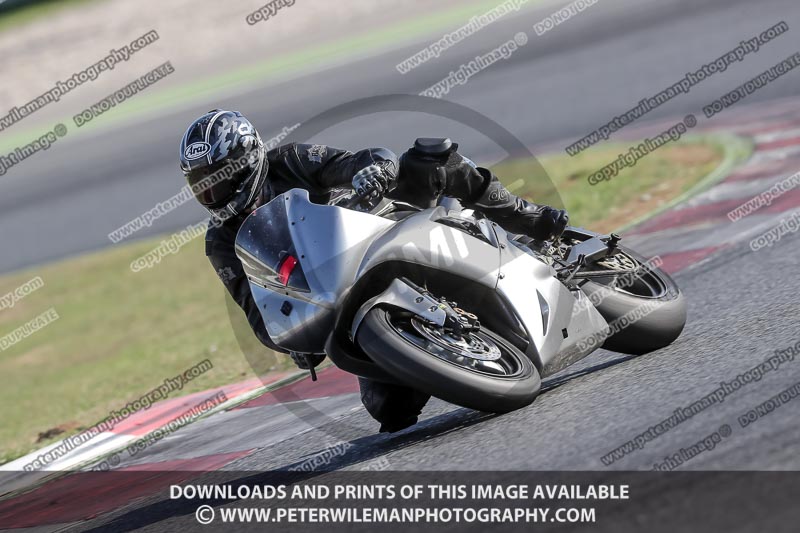 cadwell no limits trackday;cadwell park;cadwell park photographs;cadwell trackday photographs;catalunya barcelona;enduro digital images;event digital images;eventdigitalimages;no limits trackdays;peter wileman photography;racing digital images;trackday digital images;trackday photos
