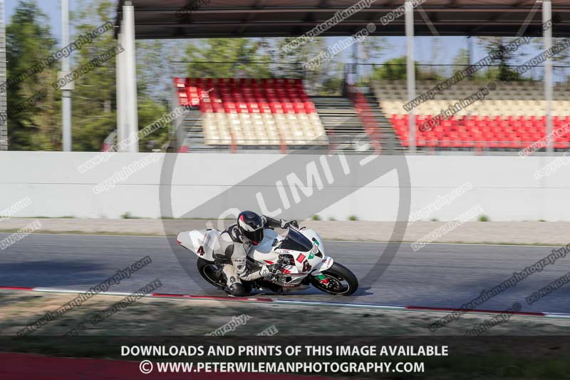 cadwell no limits trackday;cadwell park;cadwell park photographs;cadwell trackday photographs;catalunya barcelona;enduro digital images;event digital images;eventdigitalimages;no limits trackdays;peter wileman photography;racing digital images;trackday digital images;trackday photos
