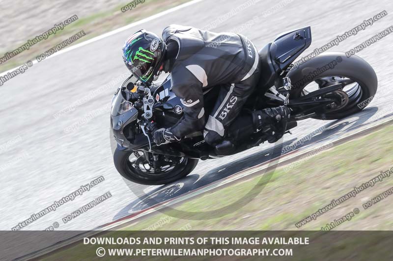 cadwell no limits trackday;cadwell park;cadwell park photographs;cadwell trackday photographs;catalunya barcelona;enduro digital images;event digital images;eventdigitalimages;no limits trackdays;peter wileman photography;racing digital images;trackday digital images;trackday photos