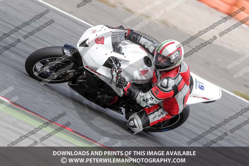 cadwell no limits trackday;cadwell park;cadwell park photographs;cadwell trackday photographs;catalunya barcelona;enduro digital images;event digital images;eventdigitalimages;no limits trackdays;peter wileman photography;racing digital images;trackday digital images;trackday photos
