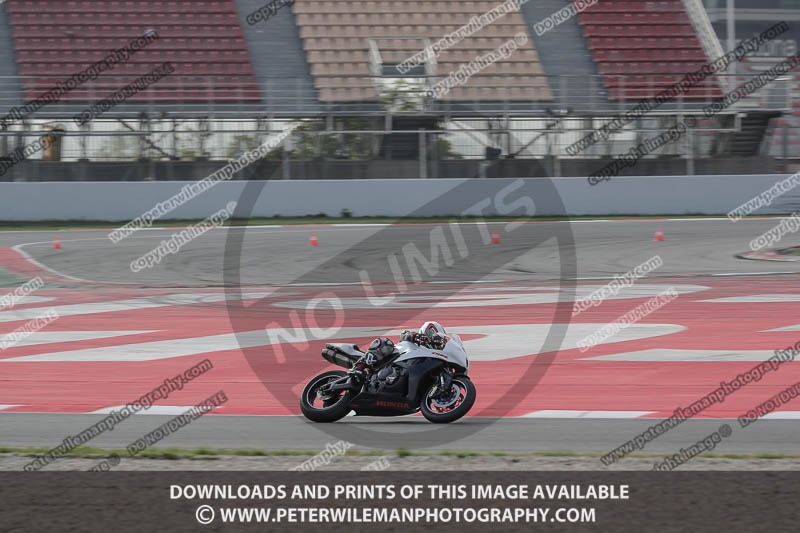 cadwell no limits trackday;cadwell park;cadwell park photographs;cadwell trackday photographs;catalunya barcelona;enduro digital images;event digital images;eventdigitalimages;no limits trackdays;peter wileman photography;racing digital images;trackday digital images;trackday photos