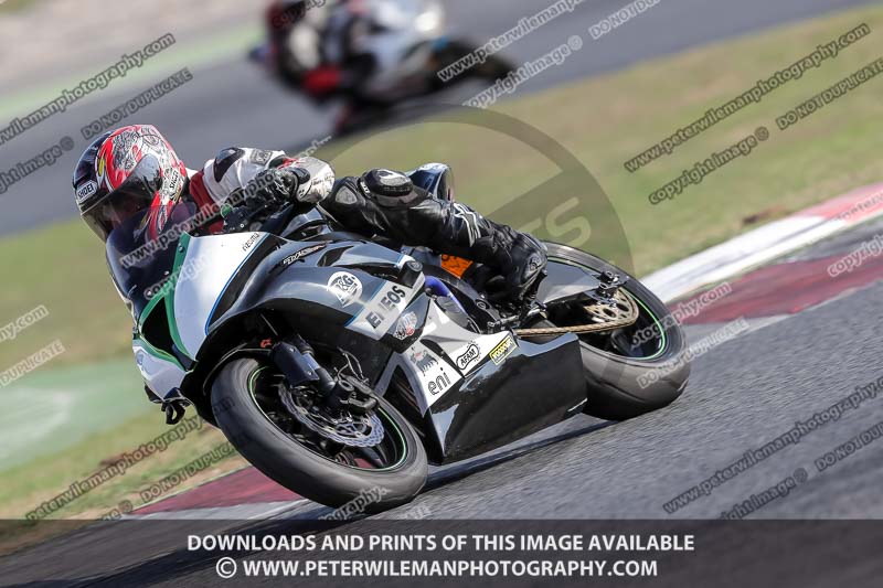 cadwell no limits trackday;cadwell park;cadwell park photographs;cadwell trackday photographs;catalunya barcelona;enduro digital images;event digital images;eventdigitalimages;no limits trackdays;peter wileman photography;racing digital images;trackday digital images;trackday photos
