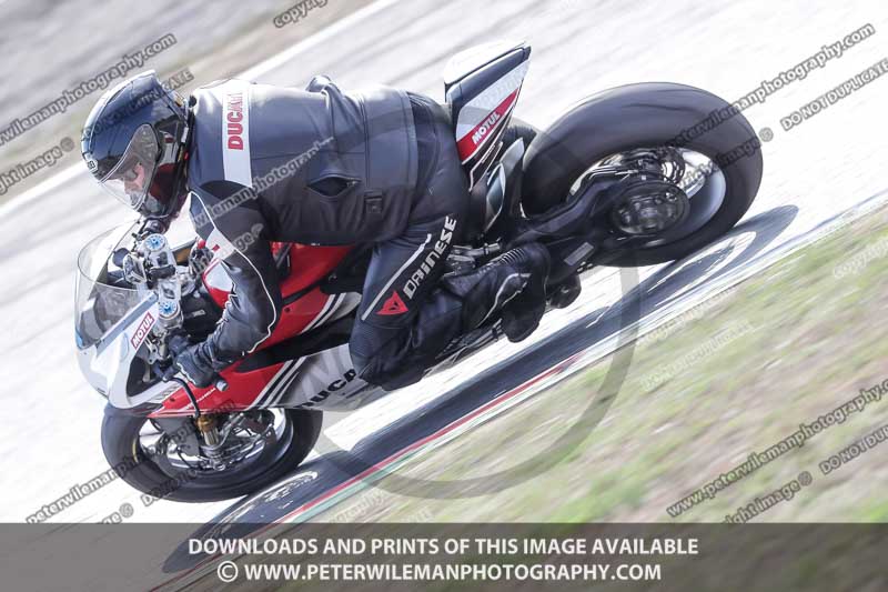 cadwell no limits trackday;cadwell park;cadwell park photographs;cadwell trackday photographs;catalunya barcelona;enduro digital images;event digital images;eventdigitalimages;no limits trackdays;peter wileman photography;racing digital images;trackday digital images;trackday photos