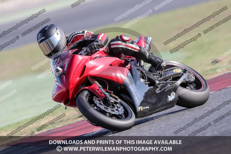 cadwell no limits trackday;cadwell park;cadwell park photographs;cadwell trackday photographs;catalunya barcelona;enduro digital images;event digital images;eventdigitalimages;no limits trackdays;peter wileman photography;racing digital images;trackday digital images;trackday photos