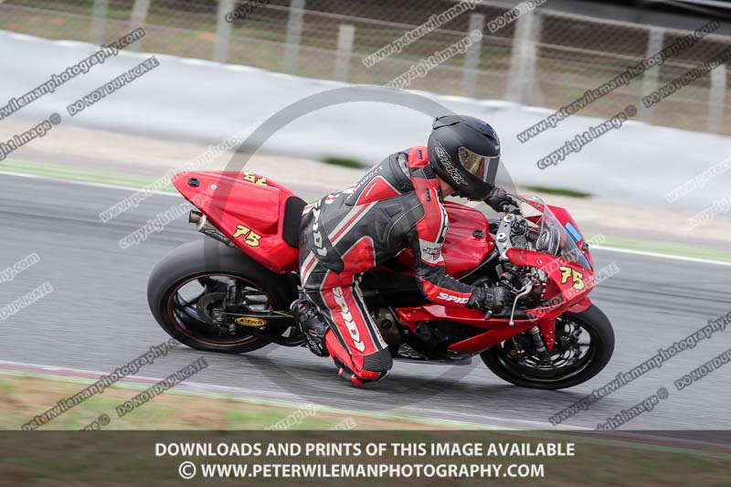 cadwell no limits trackday;cadwell park;cadwell park photographs;cadwell trackday photographs;catalunya barcelona;enduro digital images;event digital images;eventdigitalimages;no limits trackdays;peter wileman photography;racing digital images;trackday digital images;trackday photos