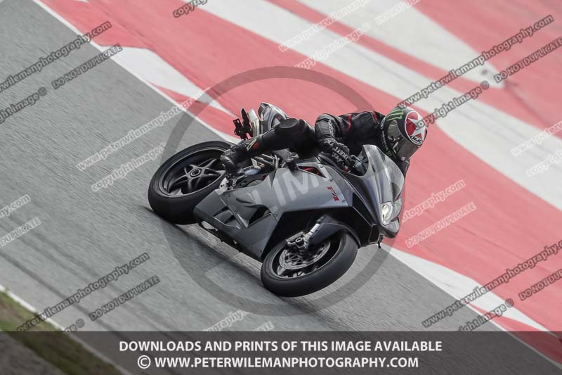 cadwell no limits trackday;cadwell park;cadwell park photographs;cadwell trackday photographs;catalunya barcelona;enduro digital images;event digital images;eventdigitalimages;no limits trackdays;peter wileman photography;racing digital images;trackday digital images;trackday photos