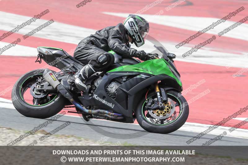 cadwell no limits trackday;cadwell park;cadwell park photographs;cadwell trackday photographs;catalunya barcelona;enduro digital images;event digital images;eventdigitalimages;no limits trackdays;peter wileman photography;racing digital images;trackday digital images;trackday photos