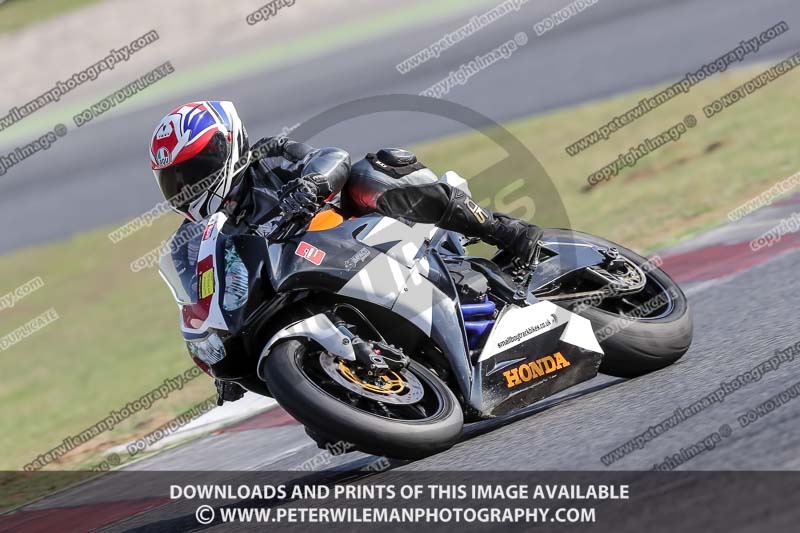 cadwell no limits trackday;cadwell park;cadwell park photographs;cadwell trackday photographs;catalunya barcelona;enduro digital images;event digital images;eventdigitalimages;no limits trackdays;peter wileman photography;racing digital images;trackday digital images;trackday photos