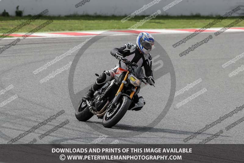 cadwell no limits trackday;cadwell park;cadwell park photographs;cadwell trackday photographs;catalunya barcelona;enduro digital images;event digital images;eventdigitalimages;no limits trackdays;peter wileman photography;racing digital images;trackday digital images;trackday photos