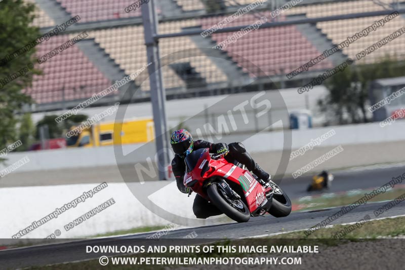cadwell no limits trackday;cadwell park;cadwell park photographs;cadwell trackday photographs;catalunya barcelona;enduro digital images;event digital images;eventdigitalimages;no limits trackdays;peter wileman photography;racing digital images;trackday digital images;trackday photos