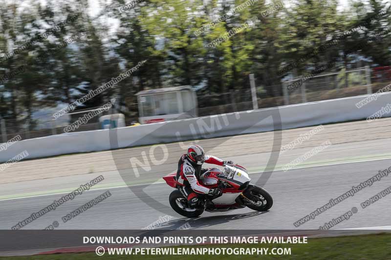 cadwell no limits trackday;cadwell park;cadwell park photographs;cadwell trackday photographs;catalunya barcelona;enduro digital images;event digital images;eventdigitalimages;no limits trackdays;peter wileman photography;racing digital images;trackday digital images;trackday photos