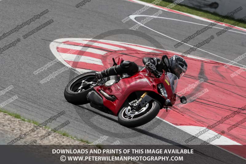 cadwell no limits trackday;cadwell park;cadwell park photographs;cadwell trackday photographs;catalunya barcelona;enduro digital images;event digital images;eventdigitalimages;no limits trackdays;peter wileman photography;racing digital images;trackday digital images;trackday photos