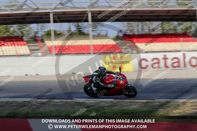 cadwell no limits trackday;cadwell park;cadwell park photographs;cadwell trackday photographs;catalunya barcelona;enduro digital images;event digital images;eventdigitalimages;no limits trackdays;peter wileman photography;racing digital images;trackday digital images;trackday photos