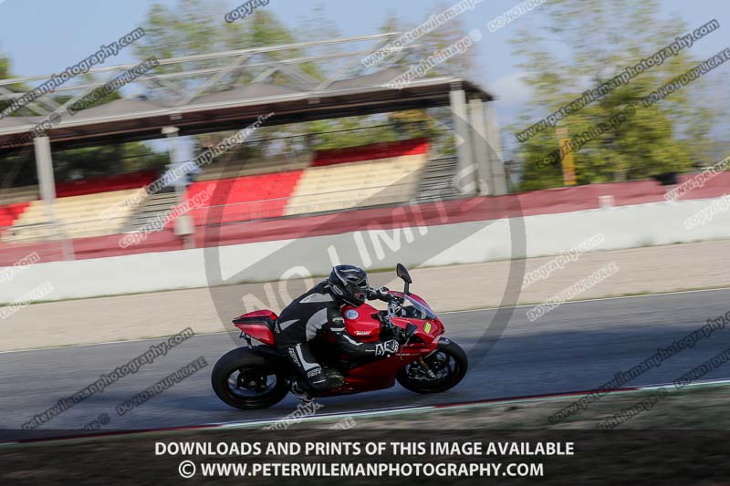 cadwell no limits trackday;cadwell park;cadwell park photographs;cadwell trackday photographs;catalunya barcelona;enduro digital images;event digital images;eventdigitalimages;no limits trackdays;peter wileman photography;racing digital images;trackday digital images;trackday photos