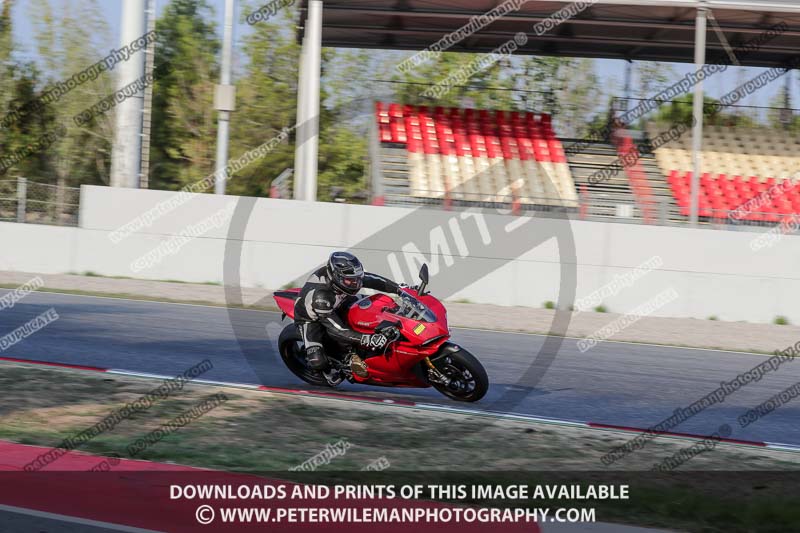 cadwell no limits trackday;cadwell park;cadwell park photographs;cadwell trackday photographs;catalunya barcelona;enduro digital images;event digital images;eventdigitalimages;no limits trackdays;peter wileman photography;racing digital images;trackday digital images;trackday photos