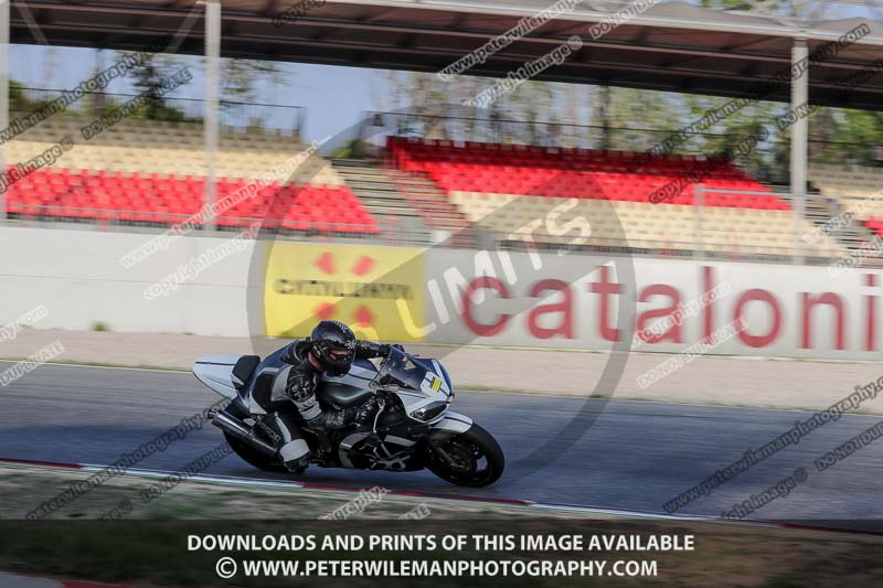 cadwell no limits trackday;cadwell park;cadwell park photographs;cadwell trackday photographs;catalunya barcelona;enduro digital images;event digital images;eventdigitalimages;no limits trackdays;peter wileman photography;racing digital images;trackday digital images;trackday photos