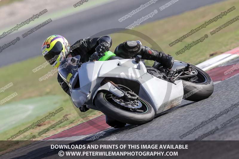 cadwell no limits trackday;cadwell park;cadwell park photographs;cadwell trackday photographs;catalunya barcelona;enduro digital images;event digital images;eventdigitalimages;no limits trackdays;peter wileman photography;racing digital images;trackday digital images;trackday photos