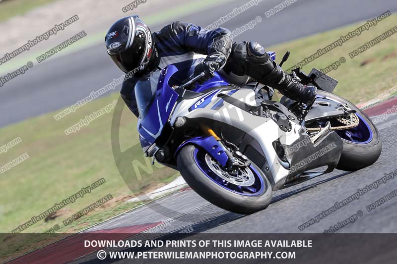 cadwell no limits trackday;cadwell park;cadwell park photographs;cadwell trackday photographs;catalunya barcelona;enduro digital images;event digital images;eventdigitalimages;no limits trackdays;peter wileman photography;racing digital images;trackday digital images;trackday photos