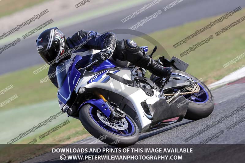 cadwell no limits trackday;cadwell park;cadwell park photographs;cadwell trackday photographs;catalunya barcelona;enduro digital images;event digital images;eventdigitalimages;no limits trackdays;peter wileman photography;racing digital images;trackday digital images;trackday photos