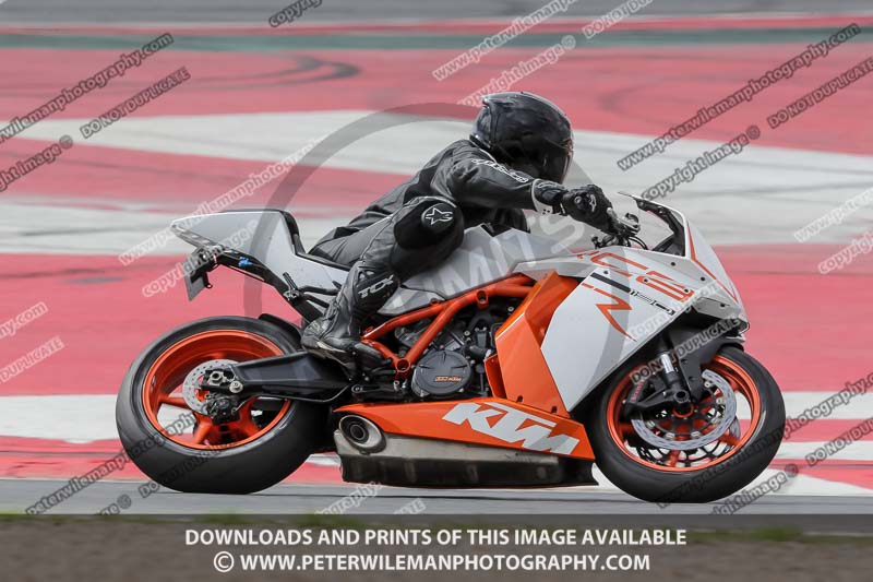 cadwell no limits trackday;cadwell park;cadwell park photographs;cadwell trackday photographs;catalunya barcelona;enduro digital images;event digital images;eventdigitalimages;no limits trackdays;peter wileman photography;racing digital images;trackday digital images;trackday photos