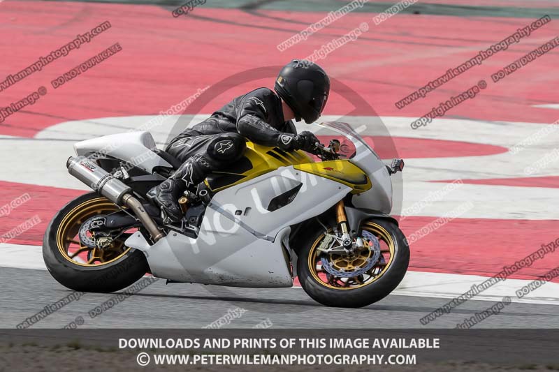 cadwell no limits trackday;cadwell park;cadwell park photographs;cadwell trackday photographs;catalunya barcelona;enduro digital images;event digital images;eventdigitalimages;no limits trackdays;peter wileman photography;racing digital images;trackday digital images;trackday photos
