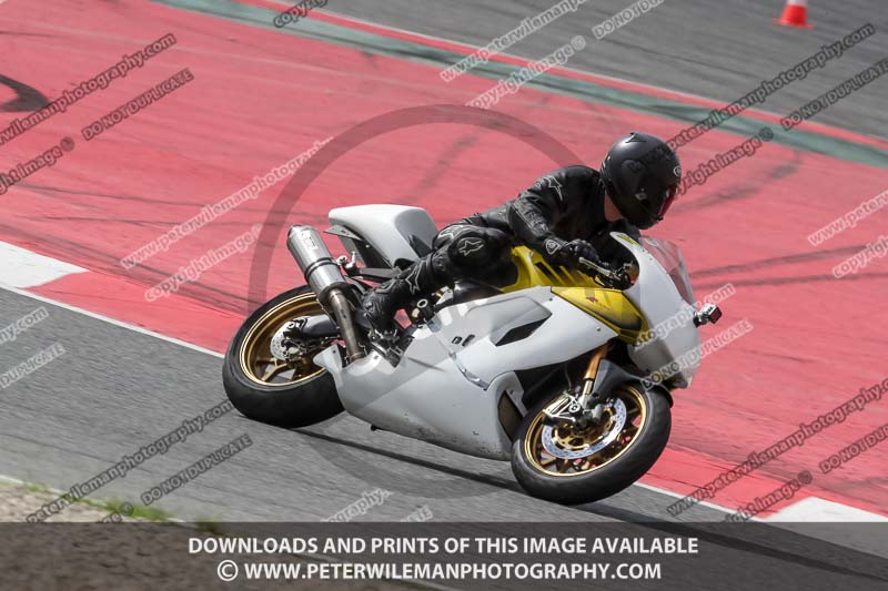cadwell no limits trackday;cadwell park;cadwell park photographs;cadwell trackday photographs;catalunya barcelona;enduro digital images;event digital images;eventdigitalimages;no limits trackdays;peter wileman photography;racing digital images;trackday digital images;trackday photos