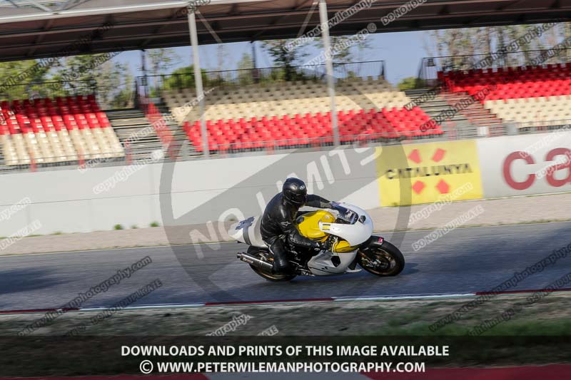 cadwell no limits trackday;cadwell park;cadwell park photographs;cadwell trackday photographs;catalunya barcelona;enduro digital images;event digital images;eventdigitalimages;no limits trackdays;peter wileman photography;racing digital images;trackday digital images;trackday photos